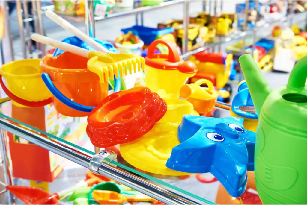 Descubraos melhores fornecedores de brinquedos! Escolha o seu produto preferido e comece seu trabalho na sua loja virtual de brinquedos. Fonte: Canva